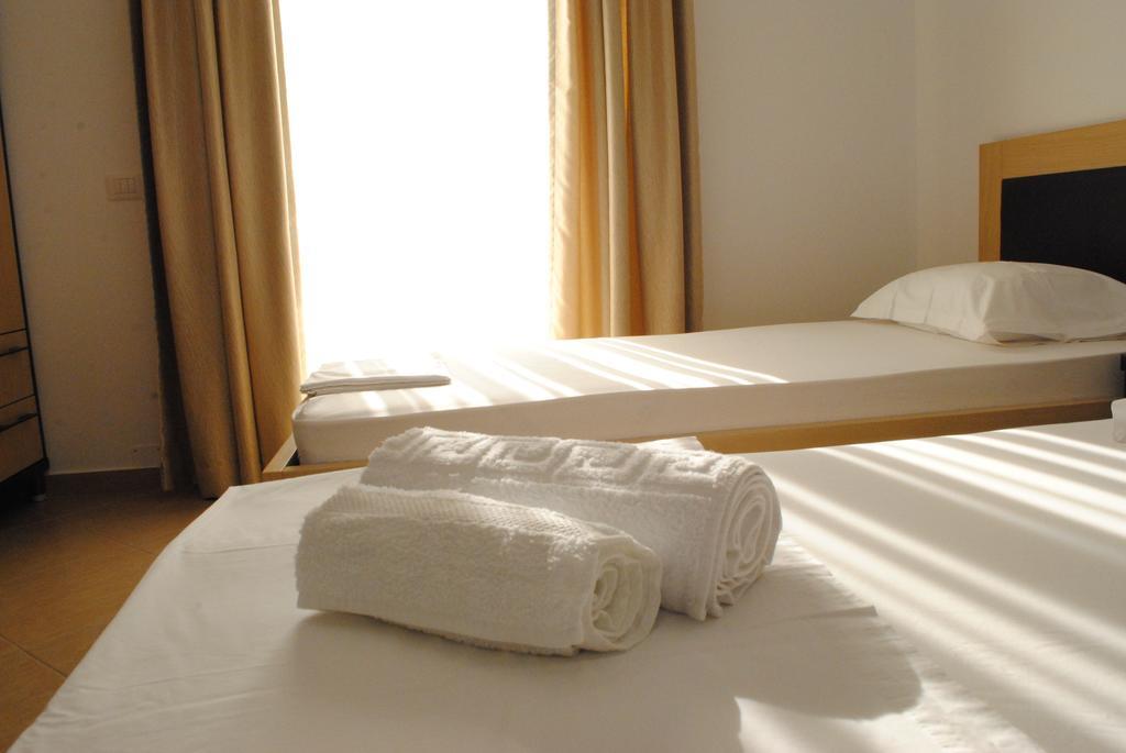 Visi Apartments Ksamil Ngoại thất bức ảnh